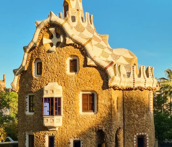 house of the park guell architect